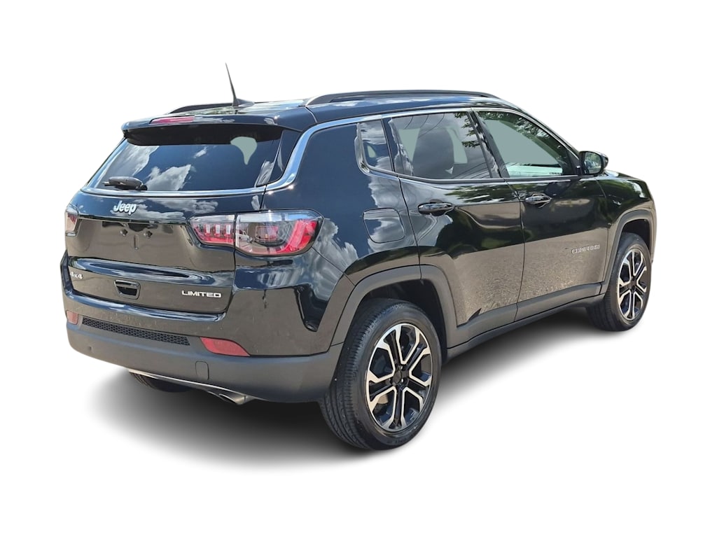 Thumbnail: 2022 Jeep Compass - 23