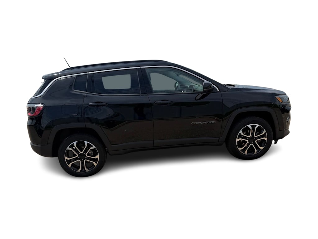 Thumbnail: 2022 Jeep Compass - 17