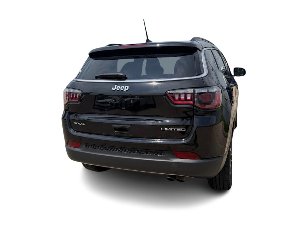 Thumbnail: 2022 Jeep Compass - 22