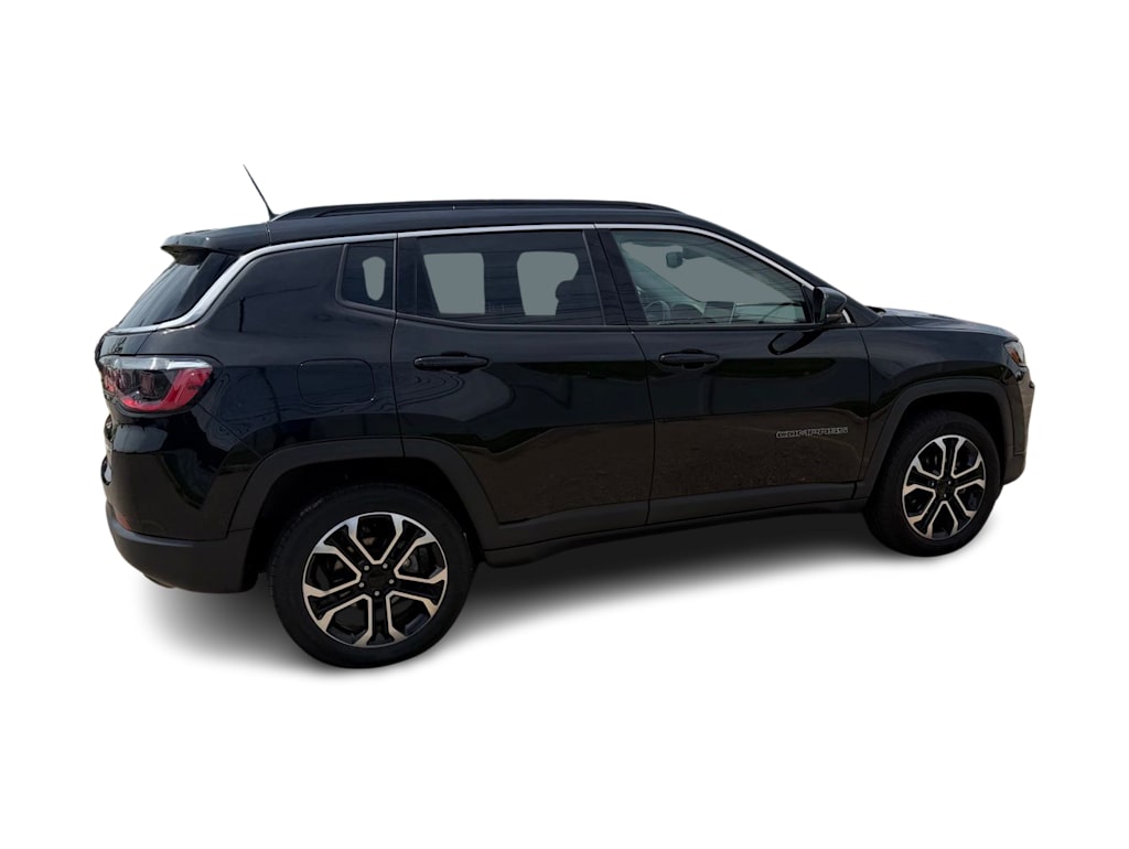 Thumbnail: 2022 Jeep Compass - 21
