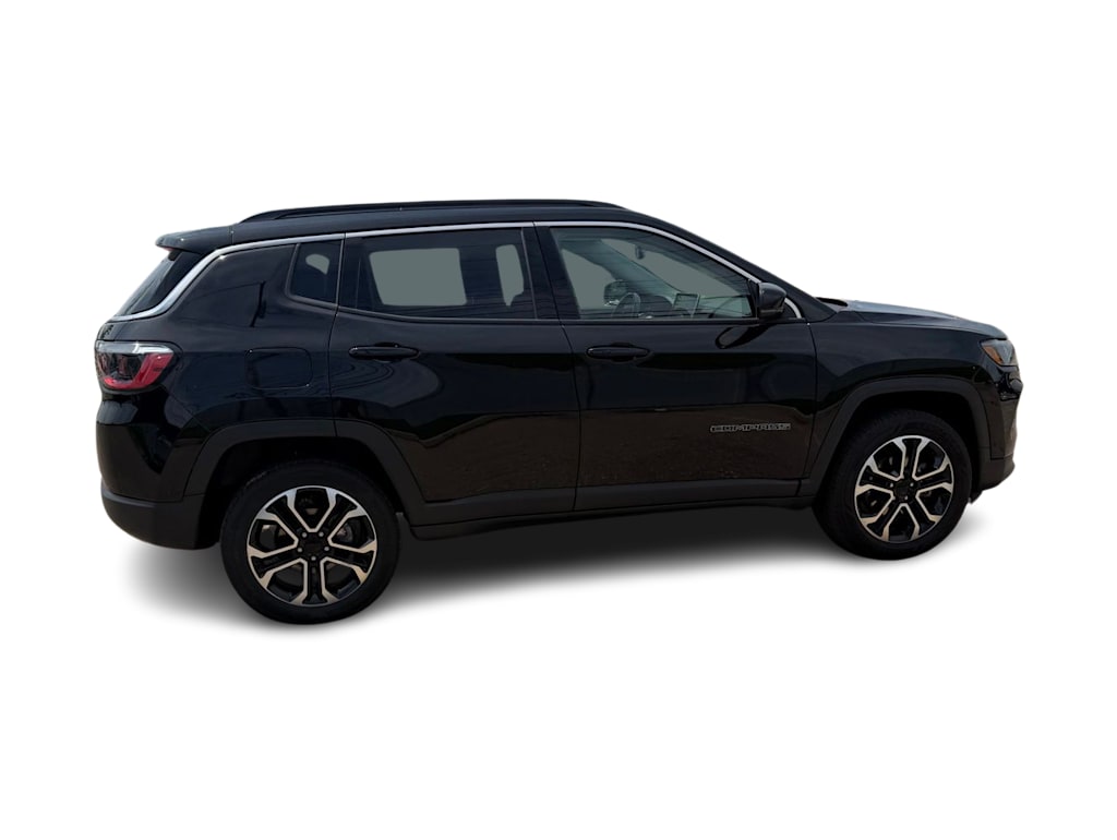 Thumbnail: 2022 Jeep Compass - 16