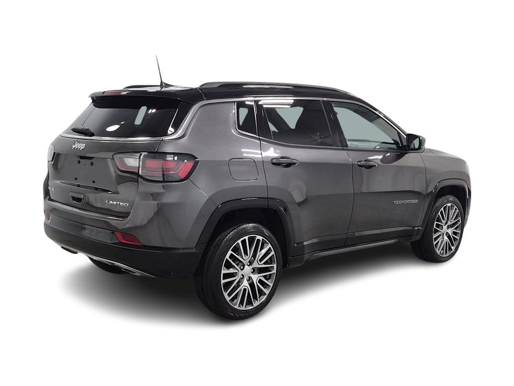 Thumbnail: 2023 Jeep Compass - 23