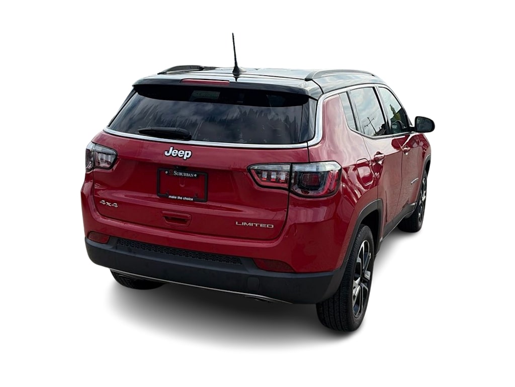 Thumbnail: 2023 Jeep Compass - 17