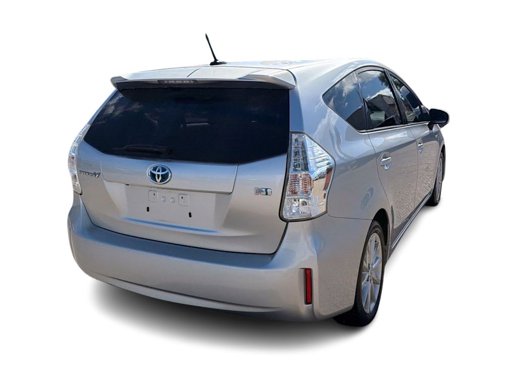 Thumbnail: 2014 Toyota Prius v - 19