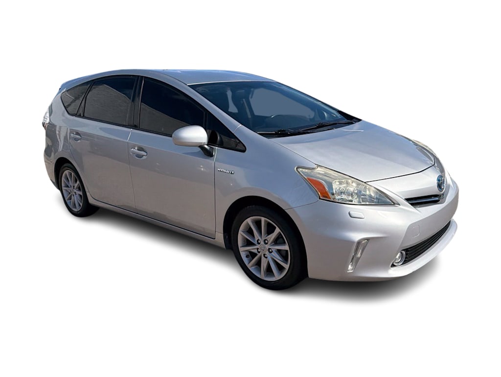Thumbnail: 2014 Toyota Prius v - 11