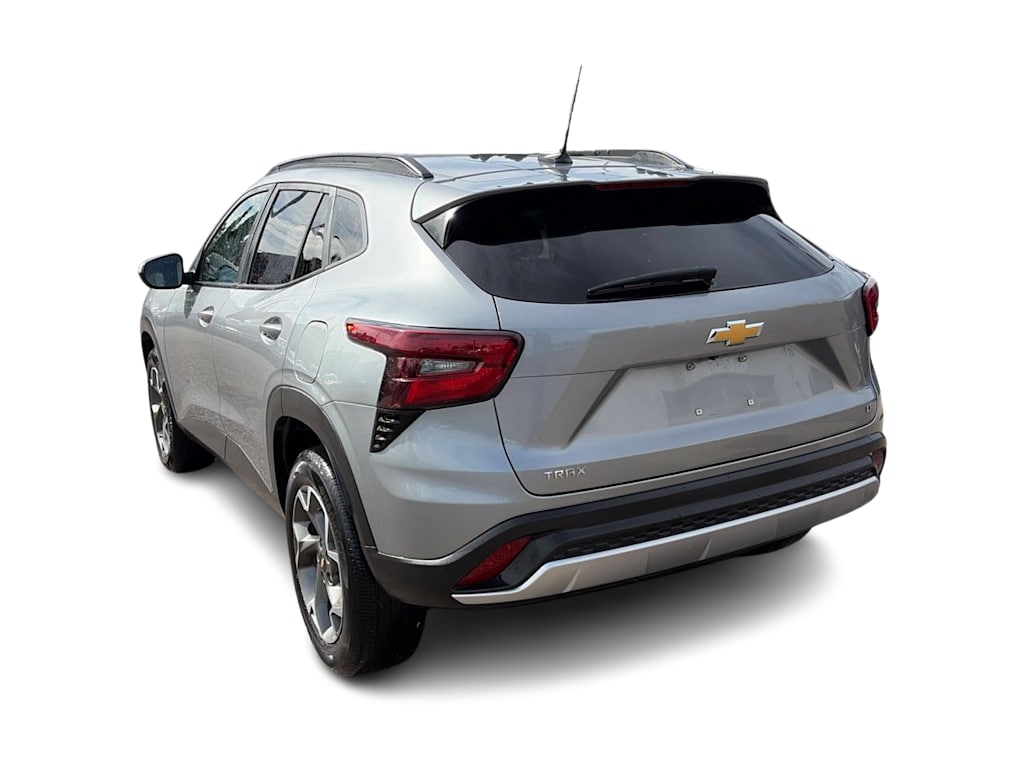 Thumbnail: 2025 Chevrolet Trax - 4