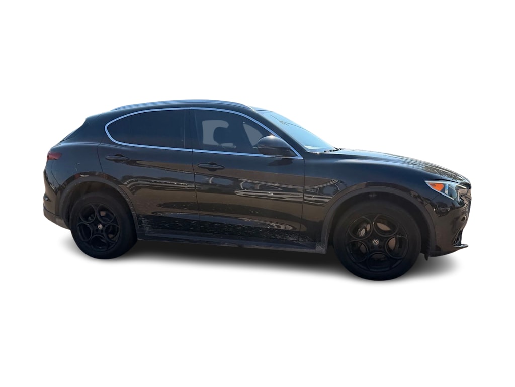 Thumbnail: 2018 Alfa Romeo Stelvio - 14