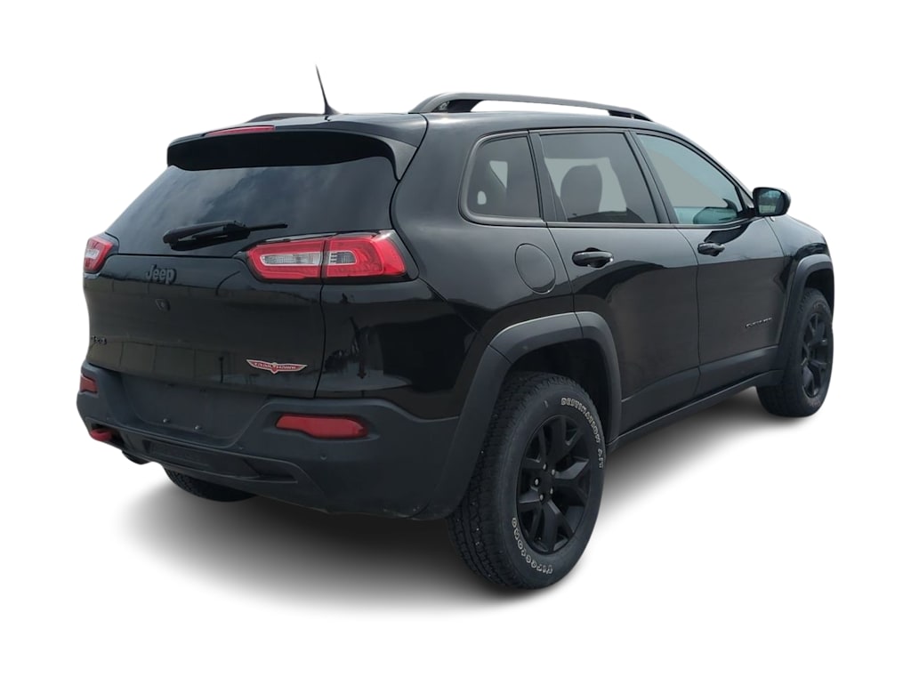 Thumbnail: 2018 Jeep Cherokee - 22