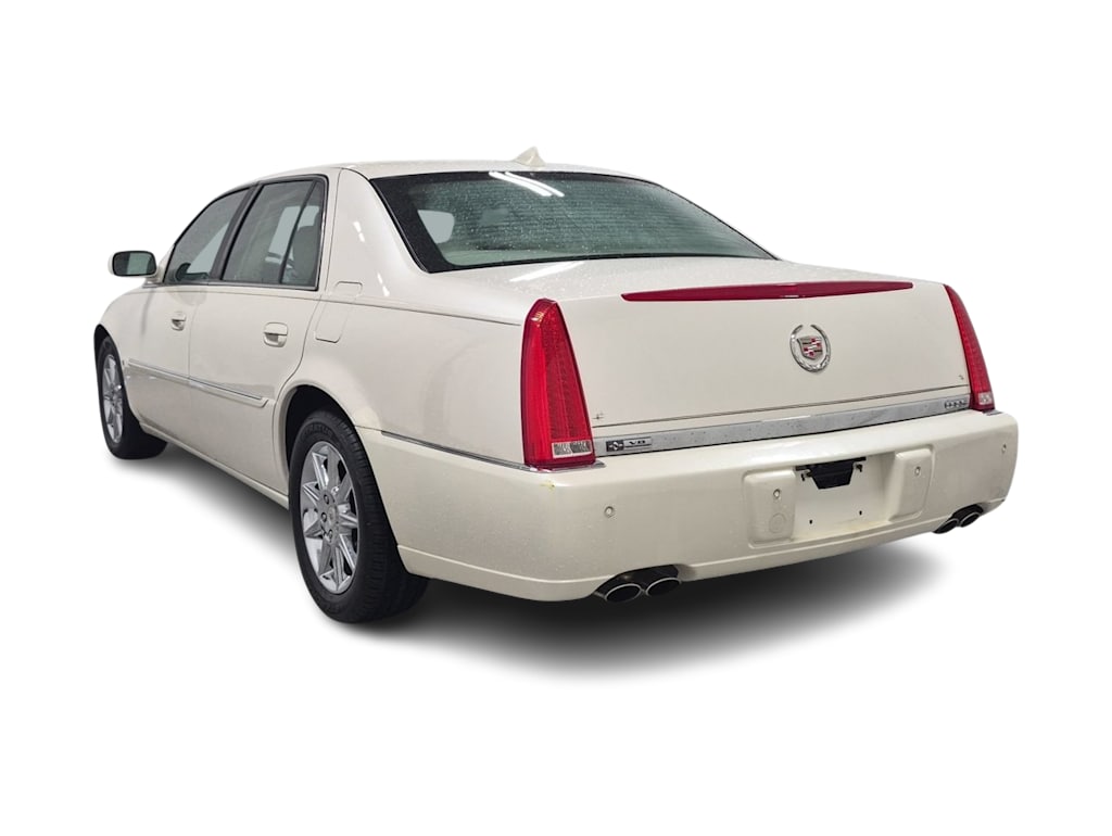 Thumbnail: 2010 Cadillac DTS - 4