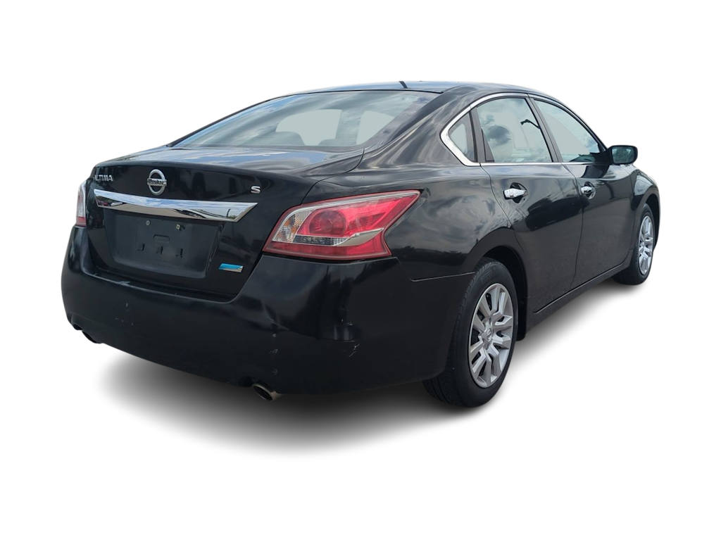 Thumbnail: 2013 Nissan Altima - 21