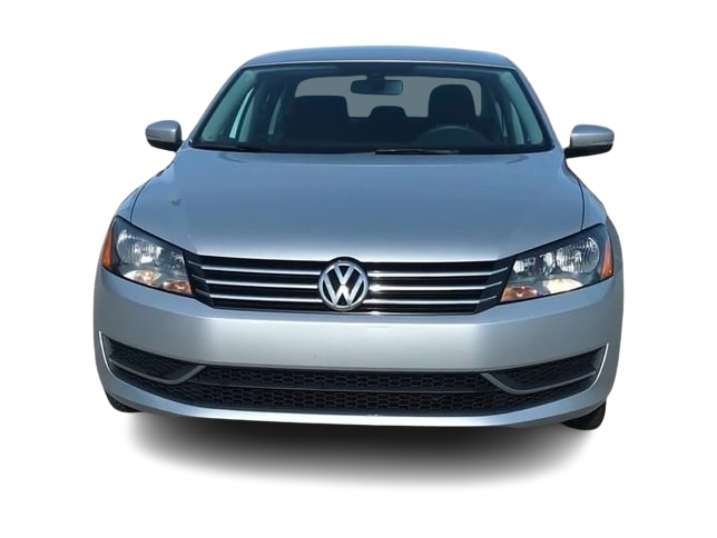 2014 Volkswagen Passat S 5