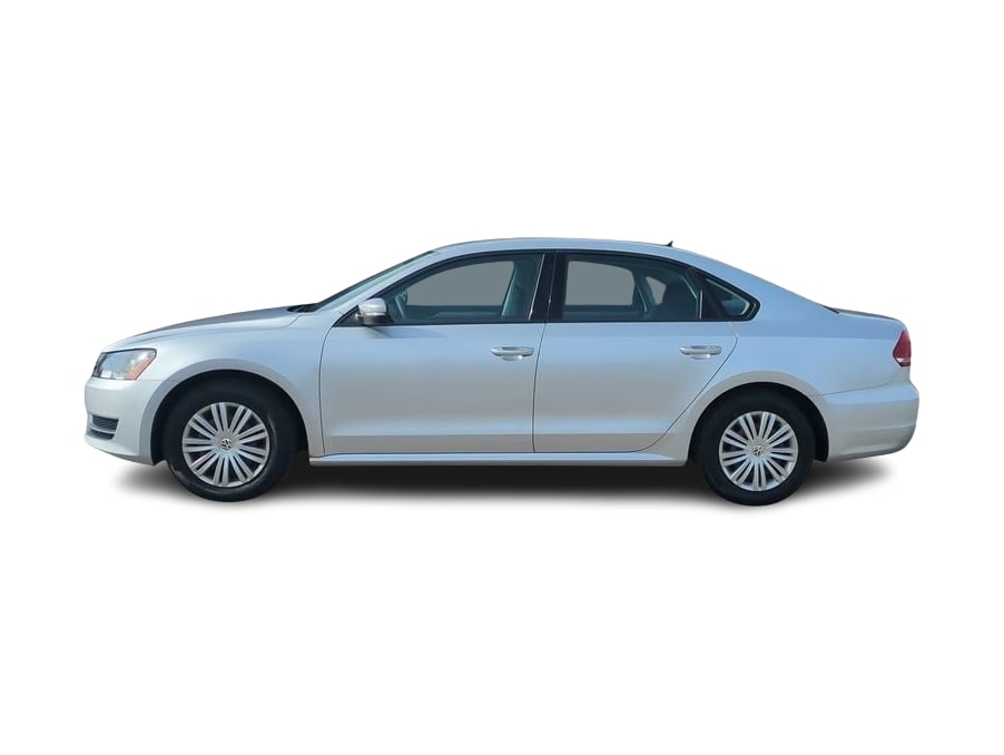 2014 Volkswagen Passat S 20