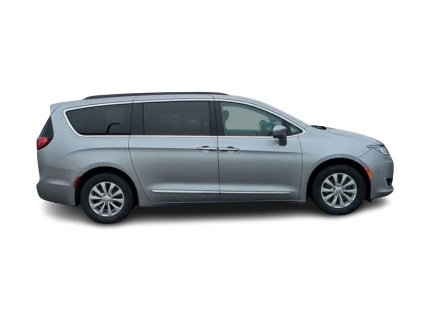 2017 Chrysler Pacifica Touring L 20