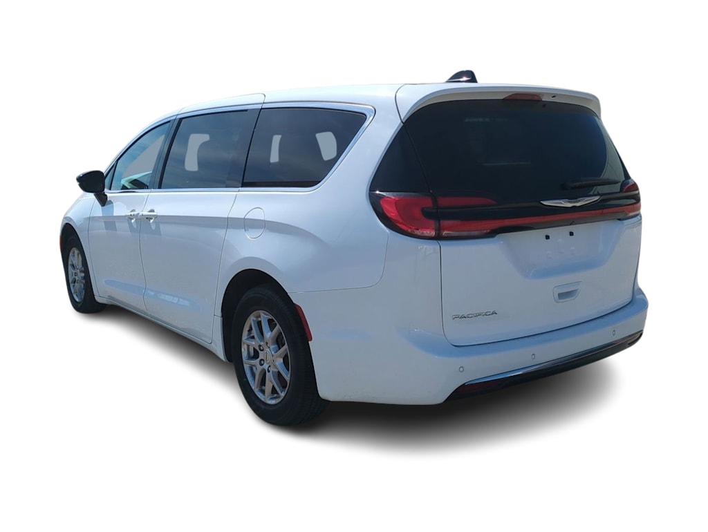 Thumbnail: 2025 Chrysler Pacifica - 4