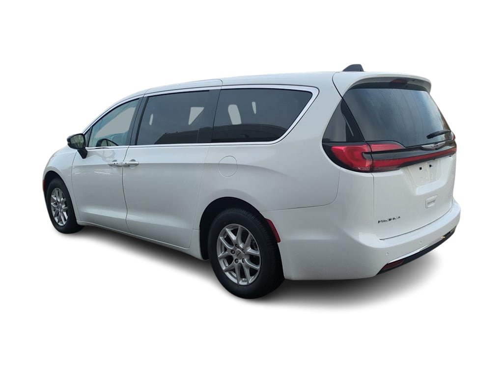 Thumbnail: 2024 Chrysler Pacifica - 4