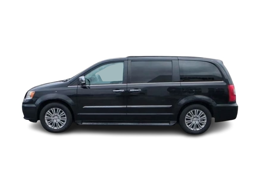 2015 Chrysler Town & Country Touring 3