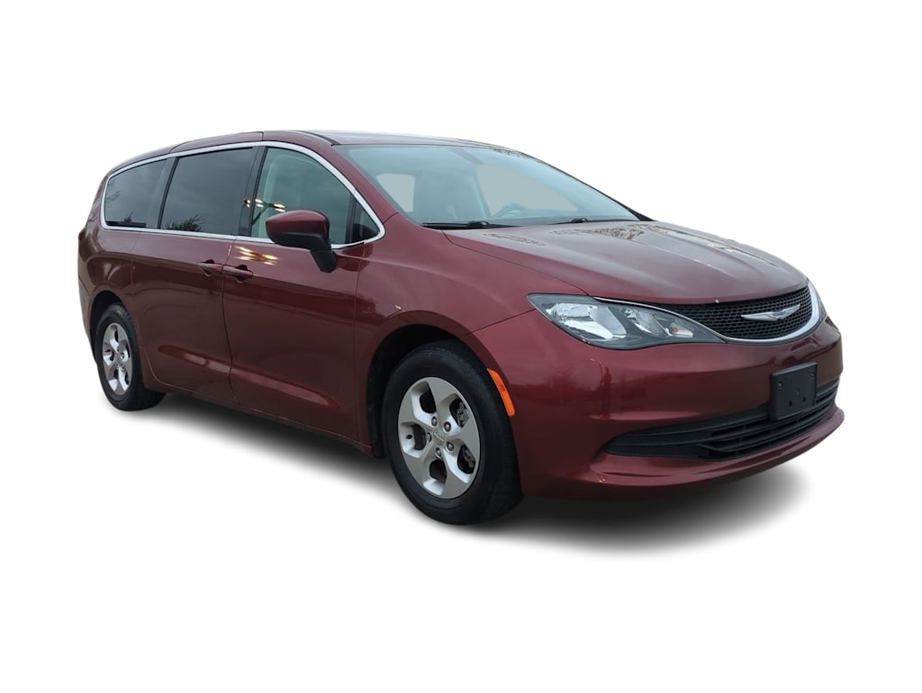 Thumbnail: 2017 Chrysler Pacifica - 20