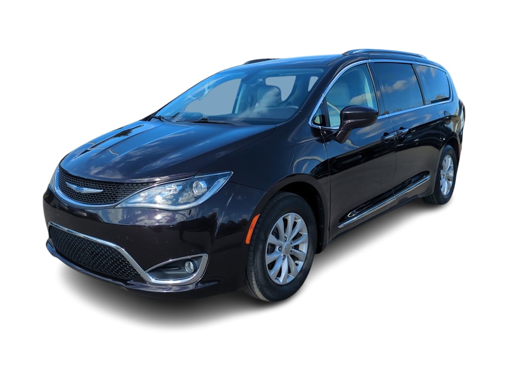 Thumbnail: 2018 Chrysler Pacifica - 20