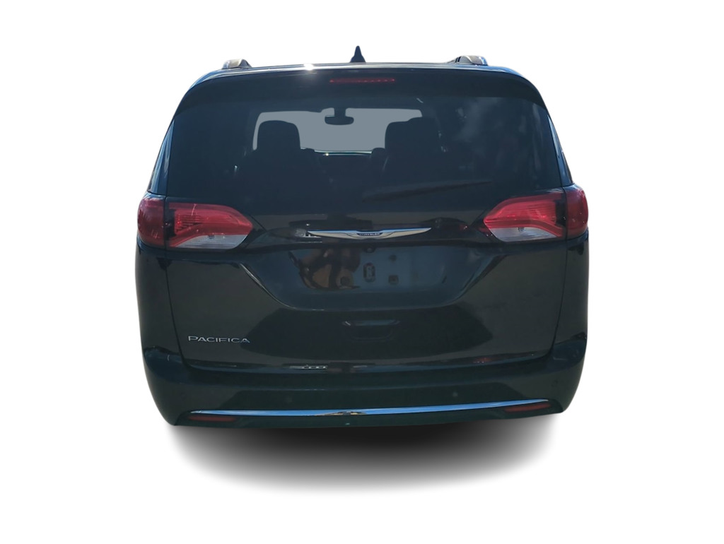 Thumbnail: 2018 Chrysler Pacifica - 5