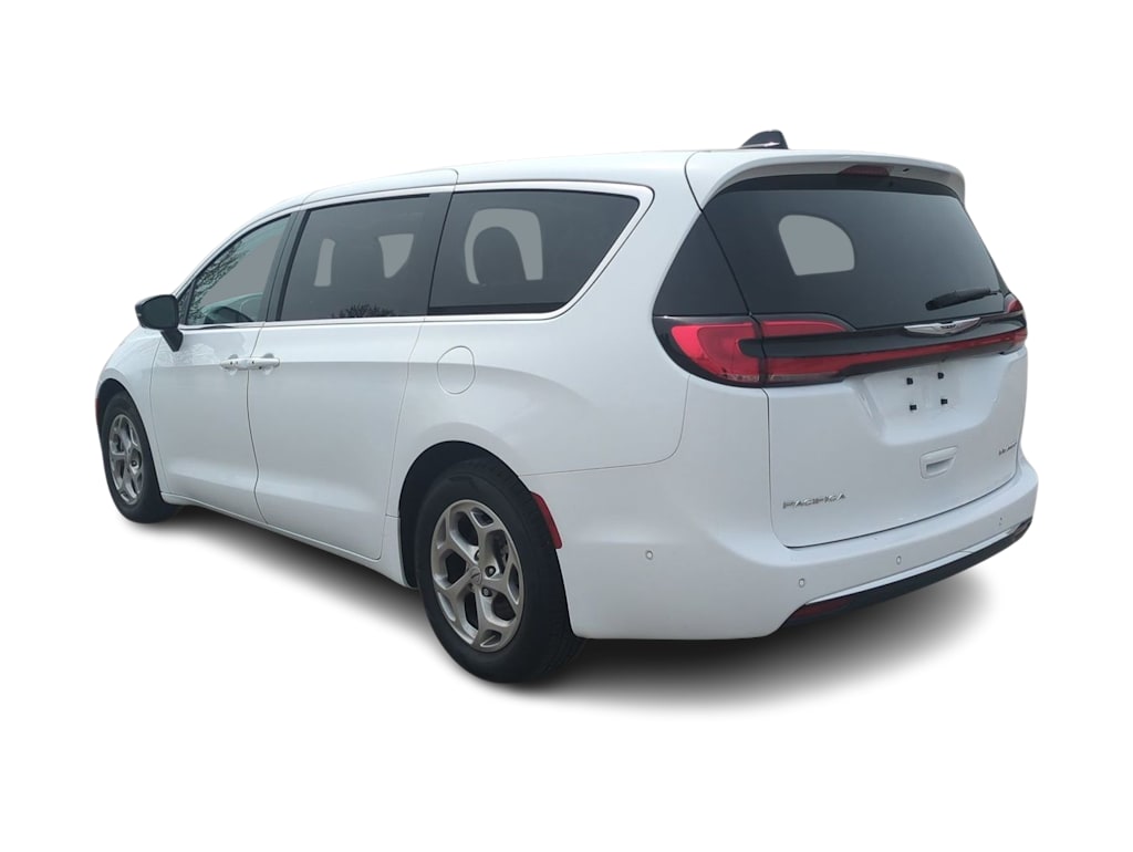 Thumbnail: 2024 Chrysler Pacifica - 4