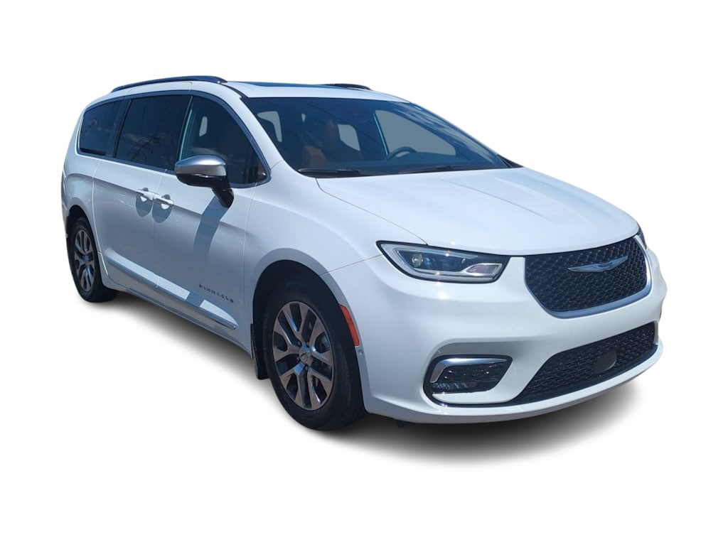 Thumbnail: 2023 Chrysler Pacifica - 18