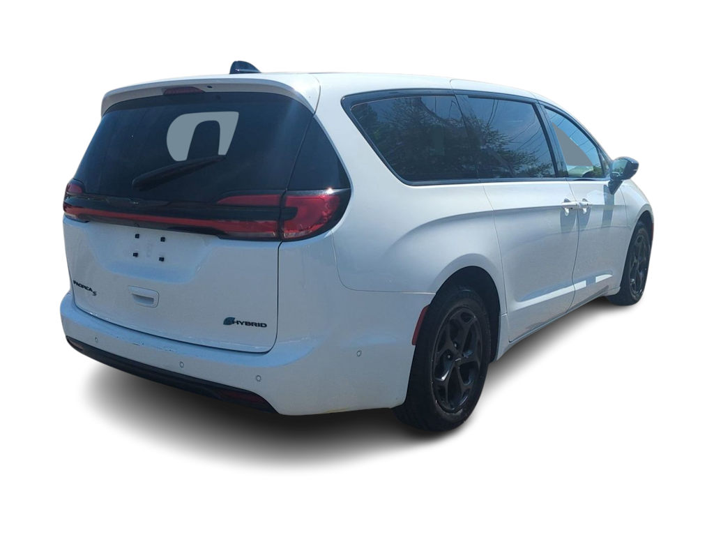 Thumbnail: 2024 Chrysler Pacifica - 20