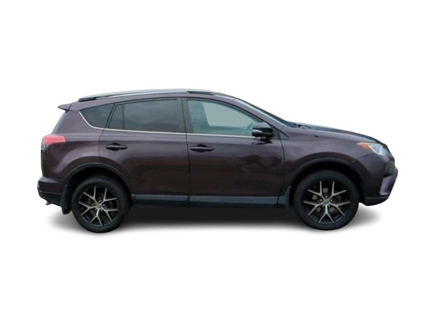 2017 Toyota RAV4 SE 23