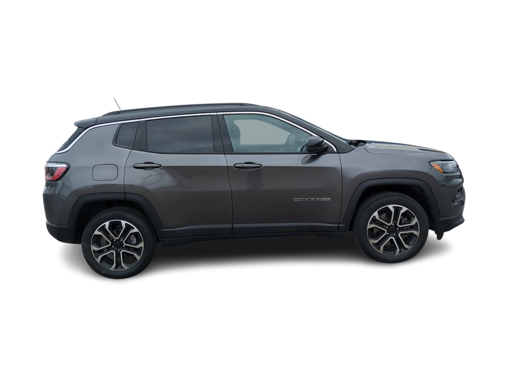 Thumbnail: 2023 Jeep Compass - 23