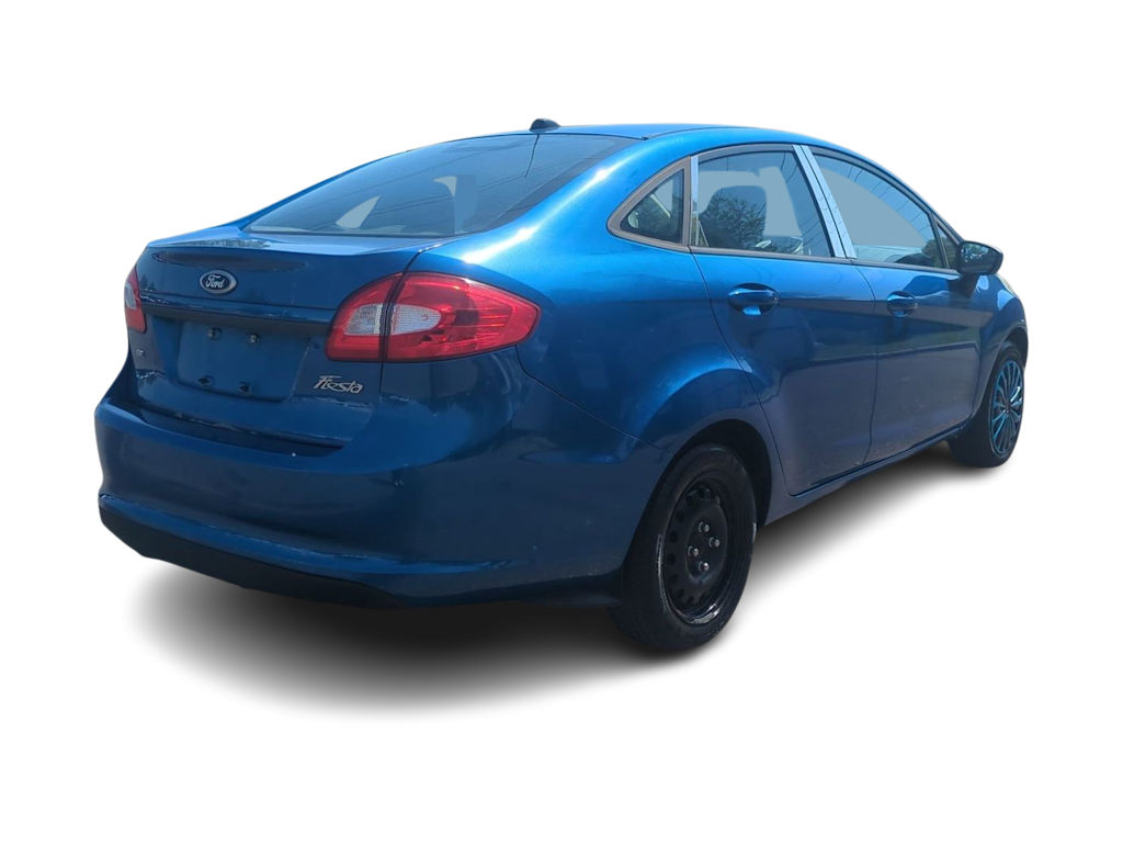Thumbnail: 2011 Ford Fiesta - 21