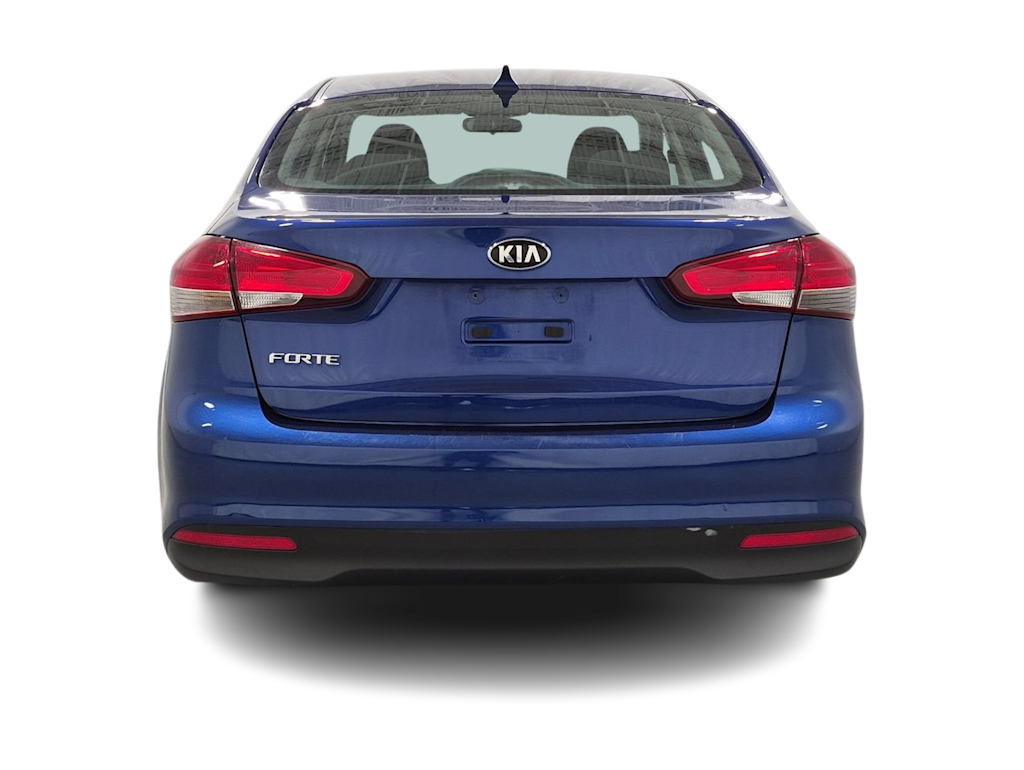 Thumbnail: 2017 Kia Forte - 4