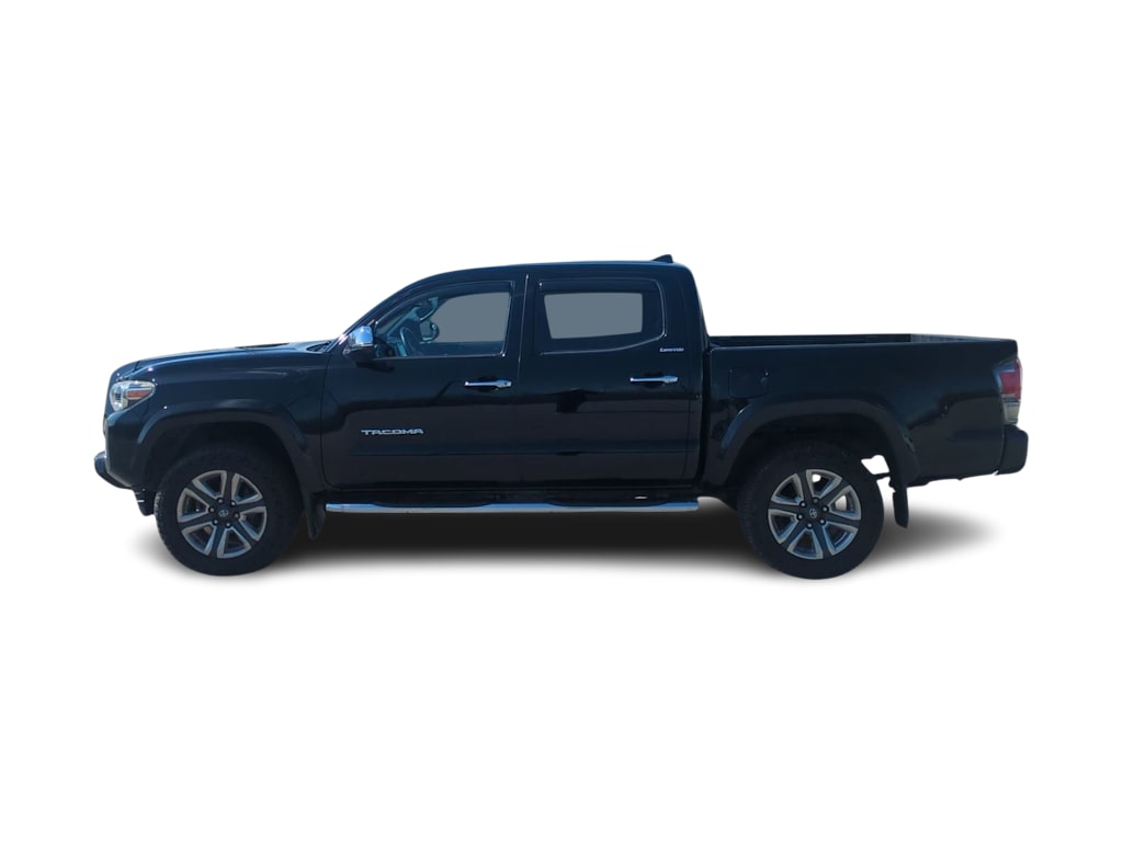 Thumbnail: 2016 Toyota Tacoma - 3