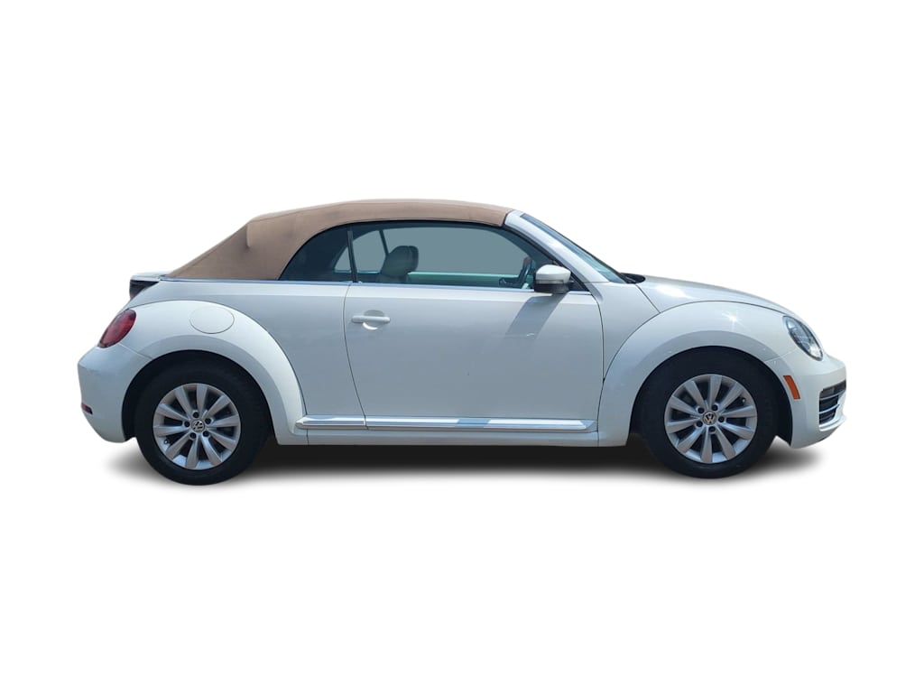 Thumbnail: 2017 Volkswagen Beetle - 22