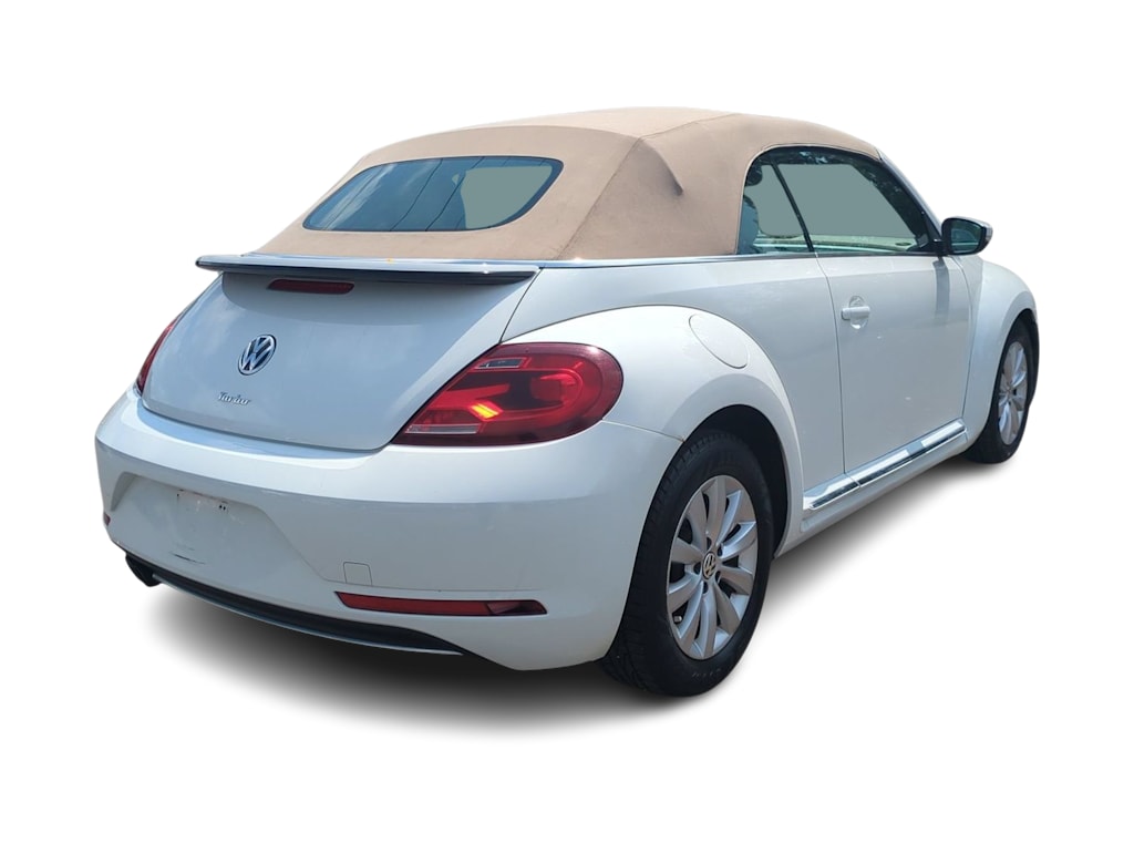 Thumbnail: 2017 Volkswagen Beetle - 21
