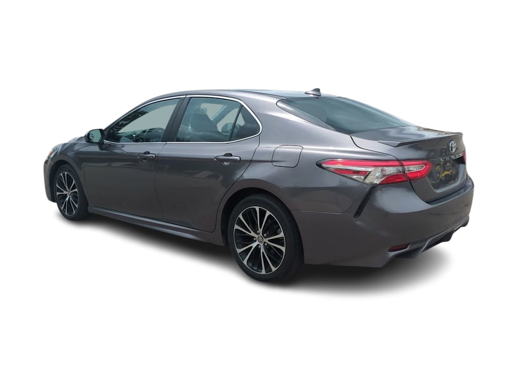 Thumbnail: 2019 Toyota Camry - 4