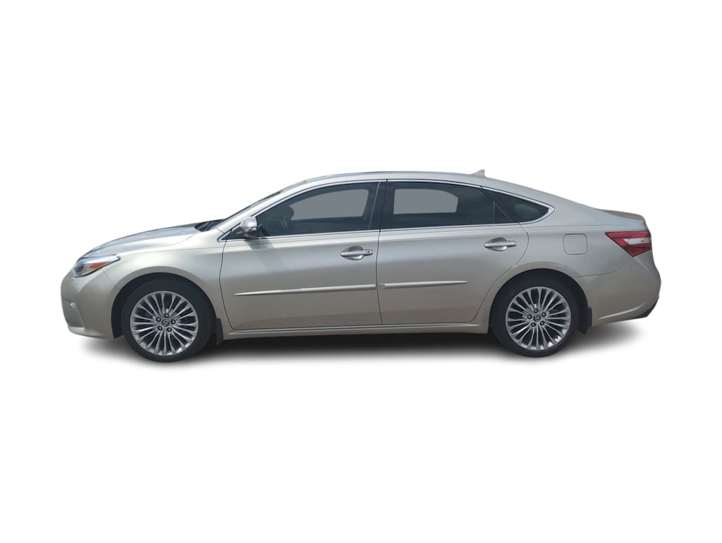 Thumbnail: 2017 Toyota Avalon - 3