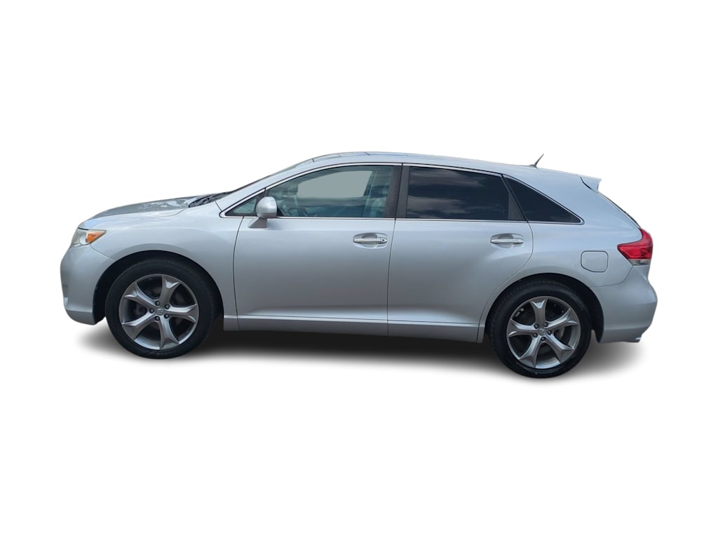Thumbnail: 2012 Toyota Venza - 3