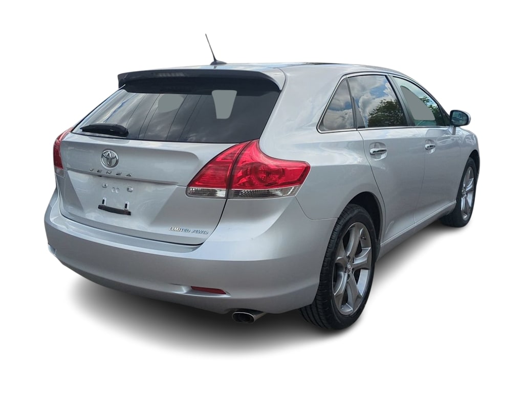 Thumbnail: 2012 Toyota Venza - 21
