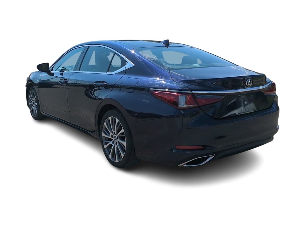 Thumbnail: 2019 Lexus ES - 4
