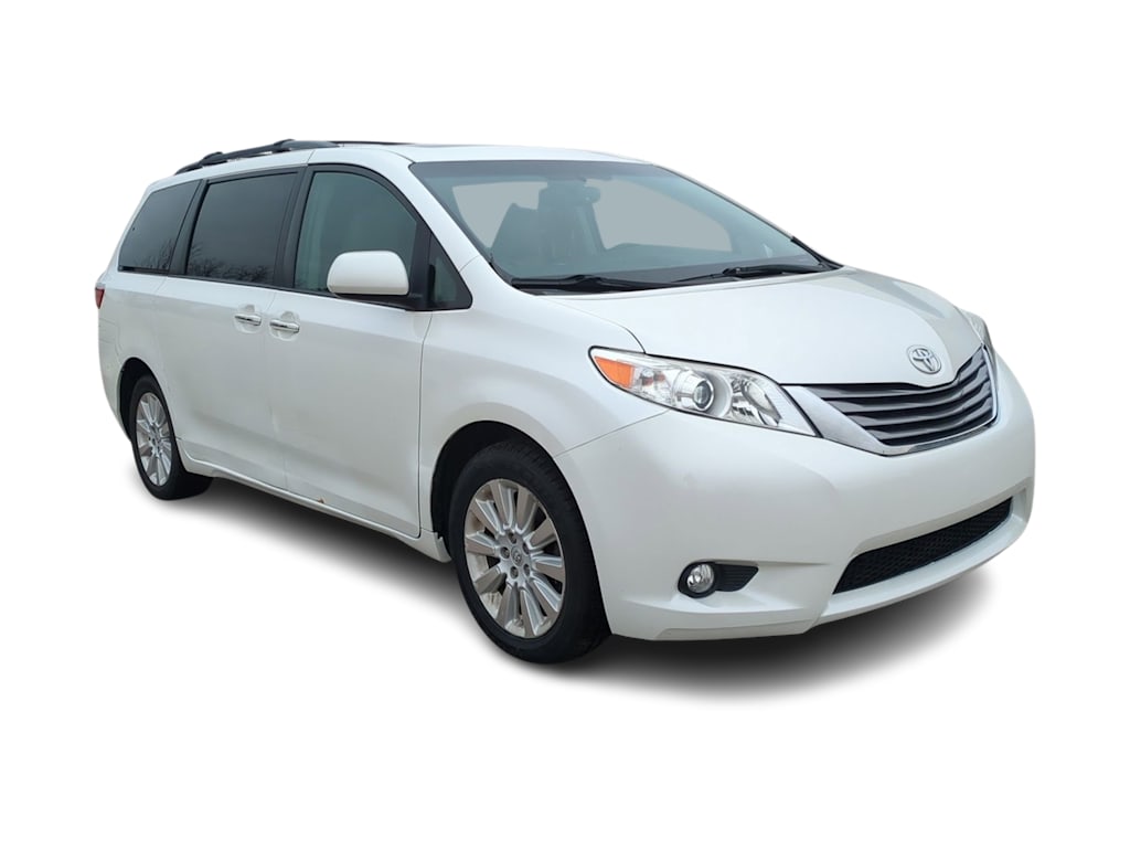 Thumbnail: 2015 Toyota Sienna - 20
