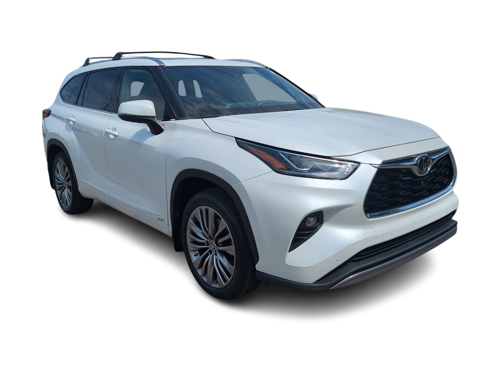 Thumbnail: 2022 Toyota Highlander - 19