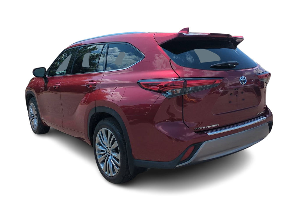 Thumbnail: 2023 Toyota Highlander - 4