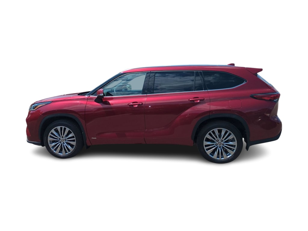 Thumbnail: 2023 Toyota Highlander - 3