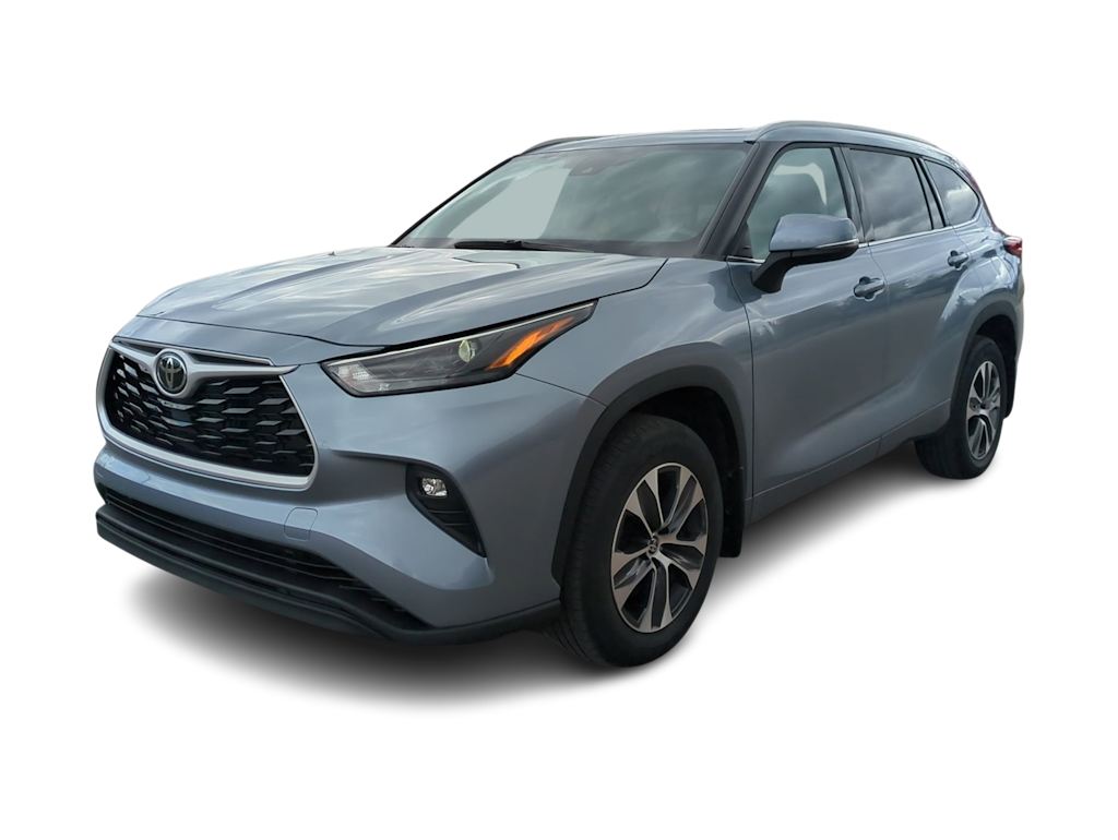 Thumbnail: 2022 Toyota Highlander - 21