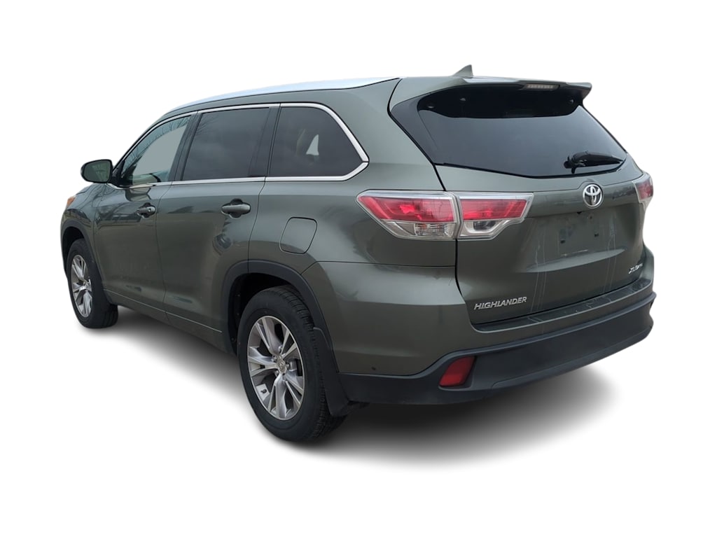 Thumbnail: 2015 Toyota Highlander - 4