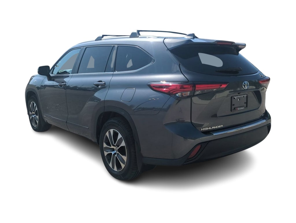 Thumbnail: 2023 Toyota Highlander - 4