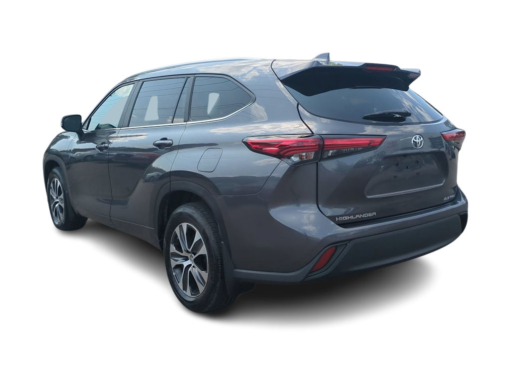 Thumbnail: 2023 Toyota Highlander - 4