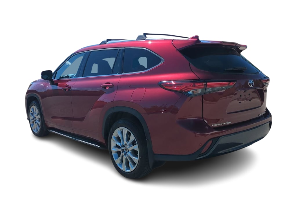 Thumbnail: 2023 Toyota Highlander - 4