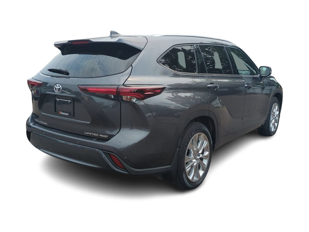 Thumbnail: 2025 Toyota Highlander - 21