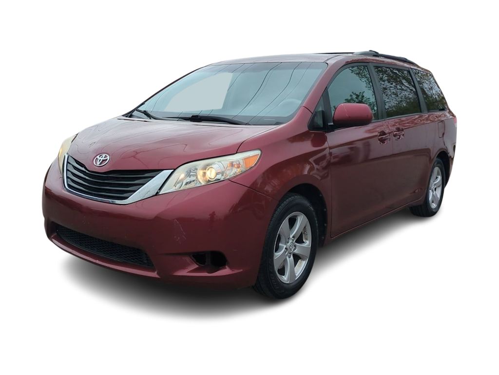Thumbnail: 2013 Toyota Sienna - 20