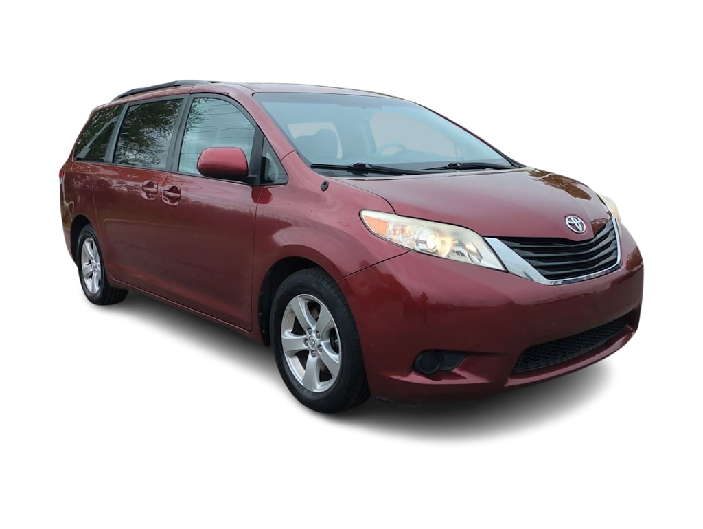 Thumbnail: 2013 Toyota Sienna - 19